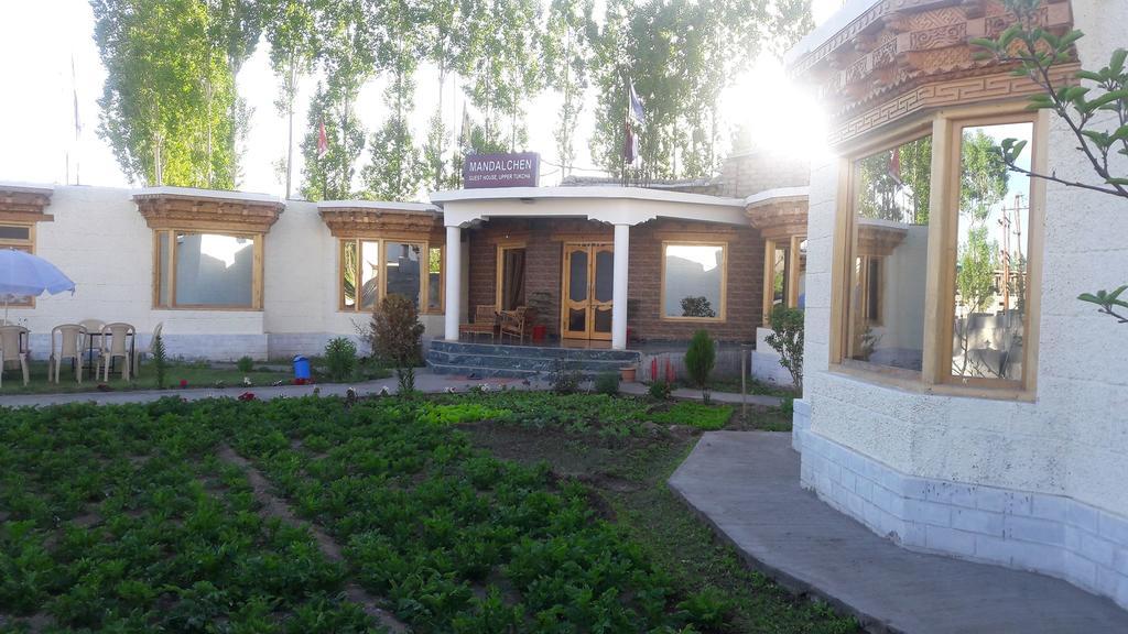 Hotel Mandalchan Leh Kültér fotó