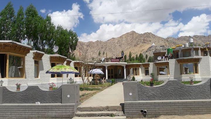 Hotel Mandalchan Leh Kültér fotó
